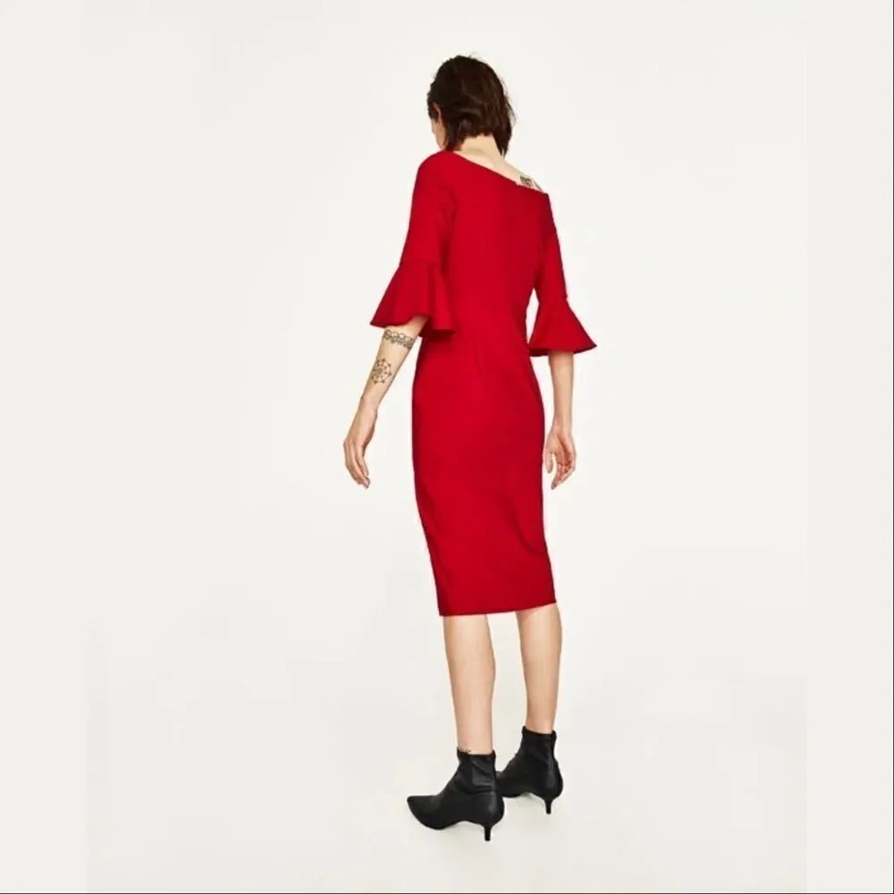✨ZARA RED SHIFT DRESS✨ - Picture 3 of 5